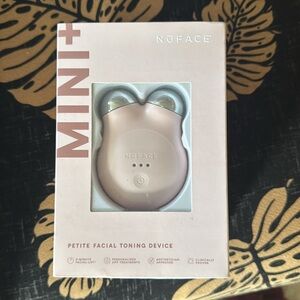NuFace Mini+ Facial Toning Device